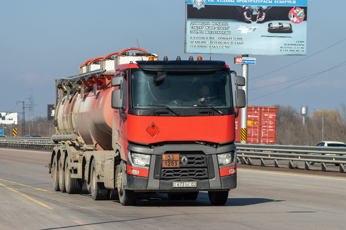 Алматы, № 673 DC 02 — Renault T-Series ('2013)