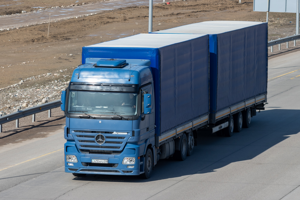 Карагандинская область, № 410 APZ 09 — Mercedes-Benz Actros ('2003) 2536