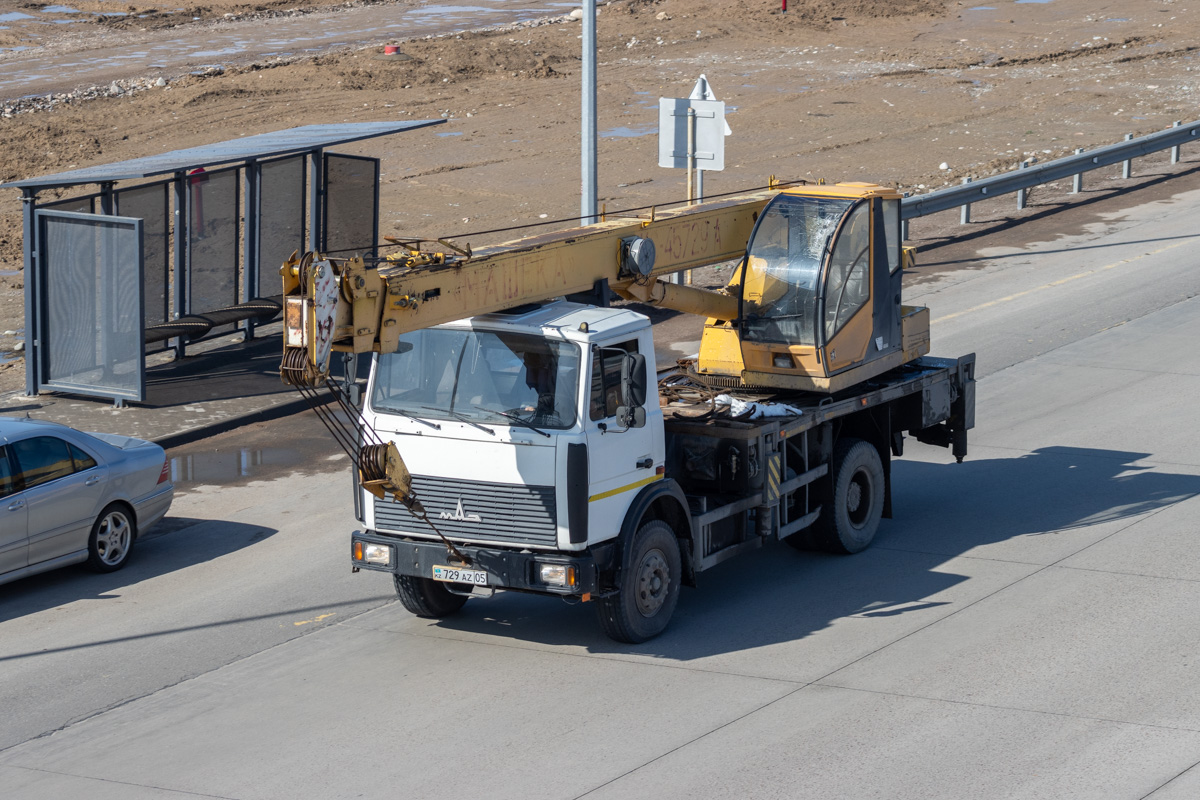 Алматинская область, № 729 AZ 05 — МАЗ-533702