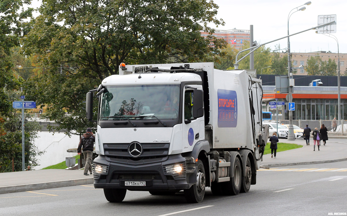Москва, № О 713 КО 797 — Mercedes-Benz Actros ('2018) 2836