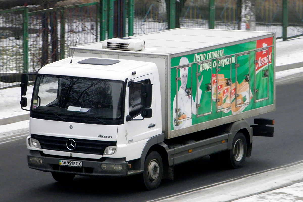 Киев, № АА 9519 СХ — Mercedes-Benz Atego 915