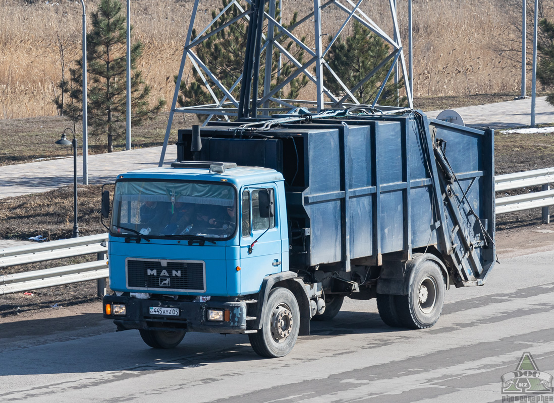 Алматинская область, № 445 AYJ 05 — MAN M90 (общая модель)