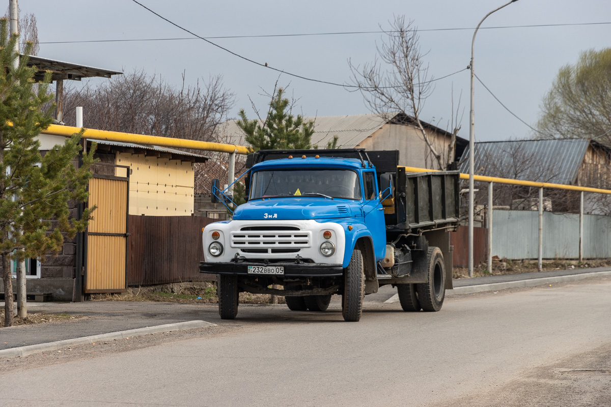 Алматинская область, № 232 BBO 05 — ЗИЛ-495810