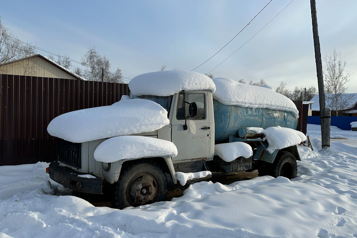 Саха (Якутия), № 1104 ЯКР — ГАЗ-3307