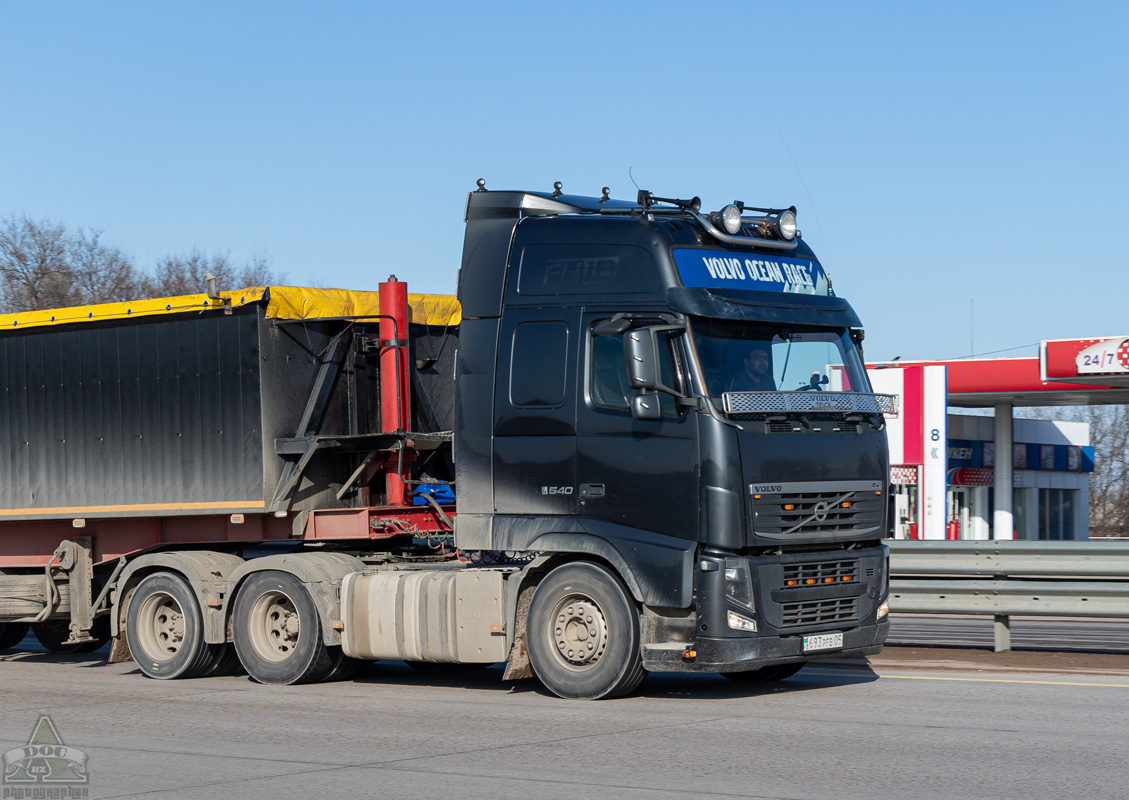 Алматы, № 693 PFB 05 — Volvo ('2008) FH.540