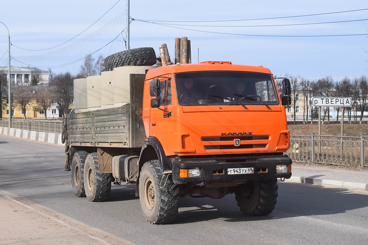 Тверская область, № Т 943 ТХ 69 — КамАЗ-43118-10 [43118K]