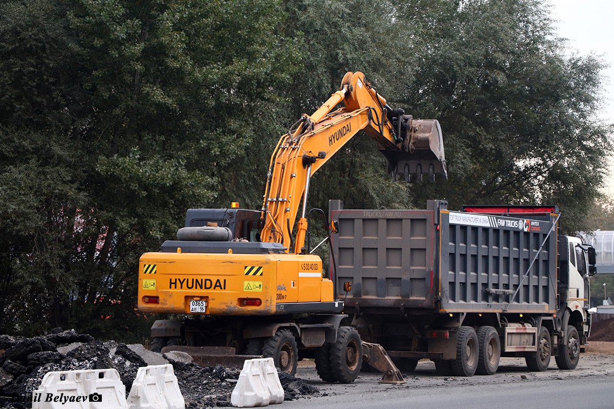 Татарстан, № 0365 АЕ 16 — Hyundai R200W
