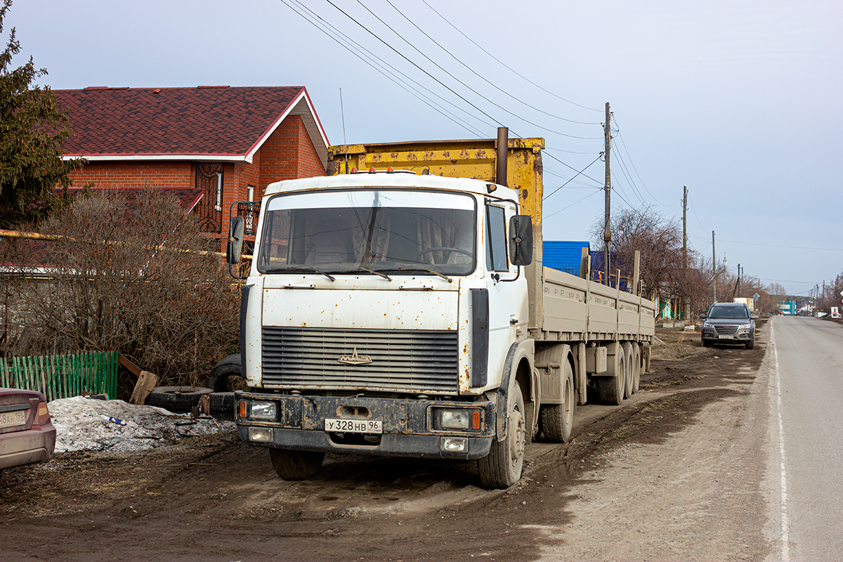 Свердловская область, № У 328 НВ 96 — МАЗ-543205
