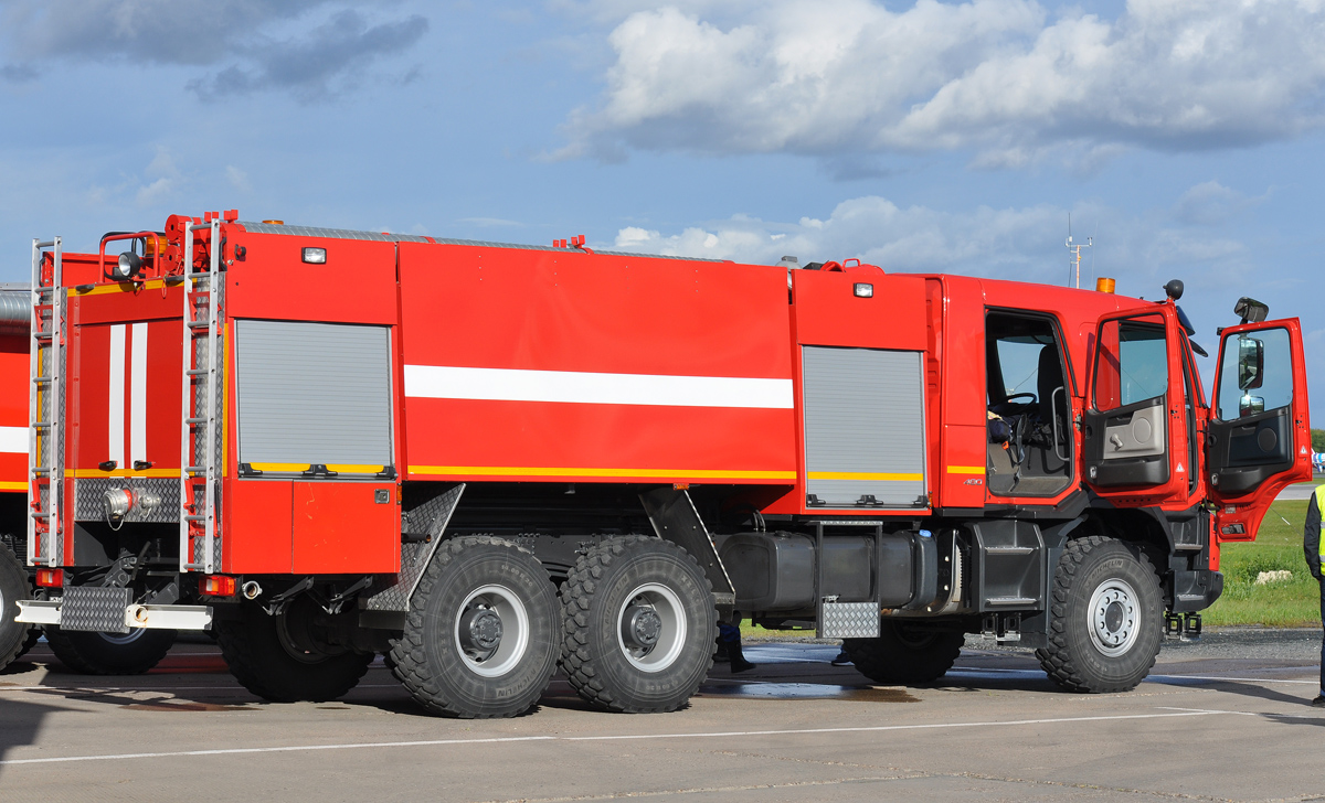 Тюменская область, № Р 940 КЕ 72 — Volvo ('2010) FMX.480