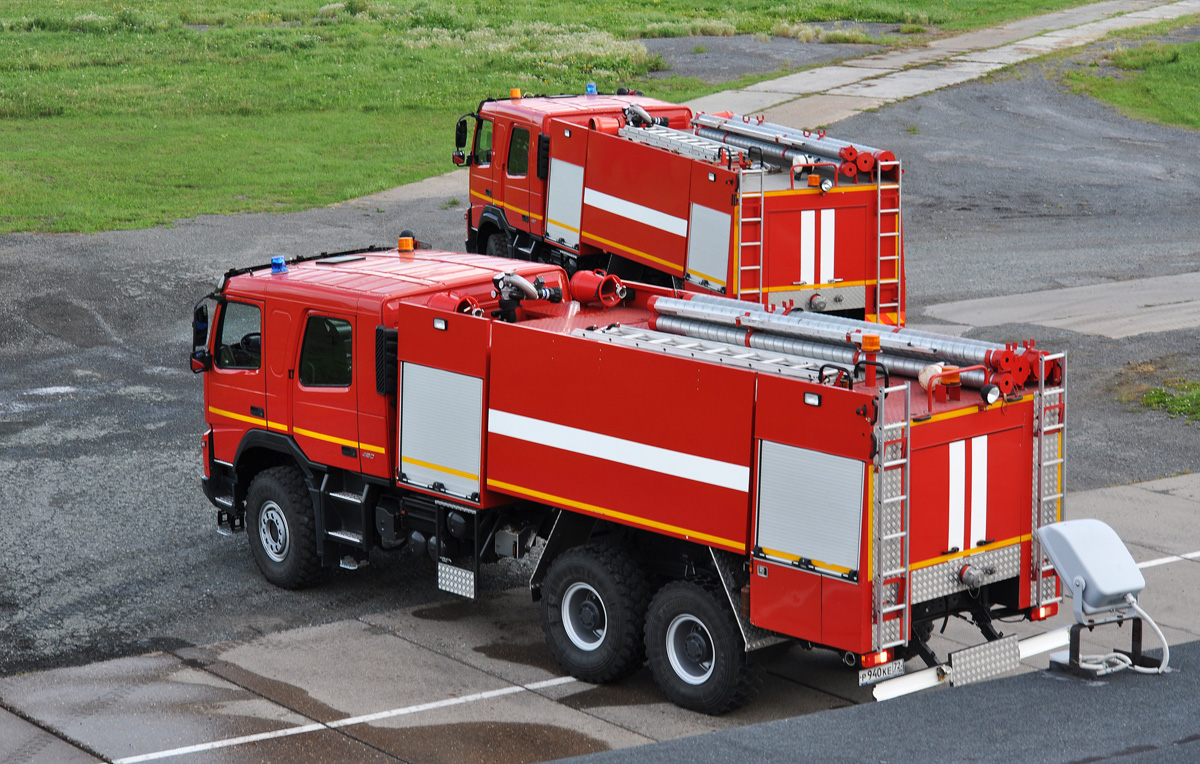 Тюменская область, № Р 940 КЕ 72 — Volvo ('2010) FMX.480
