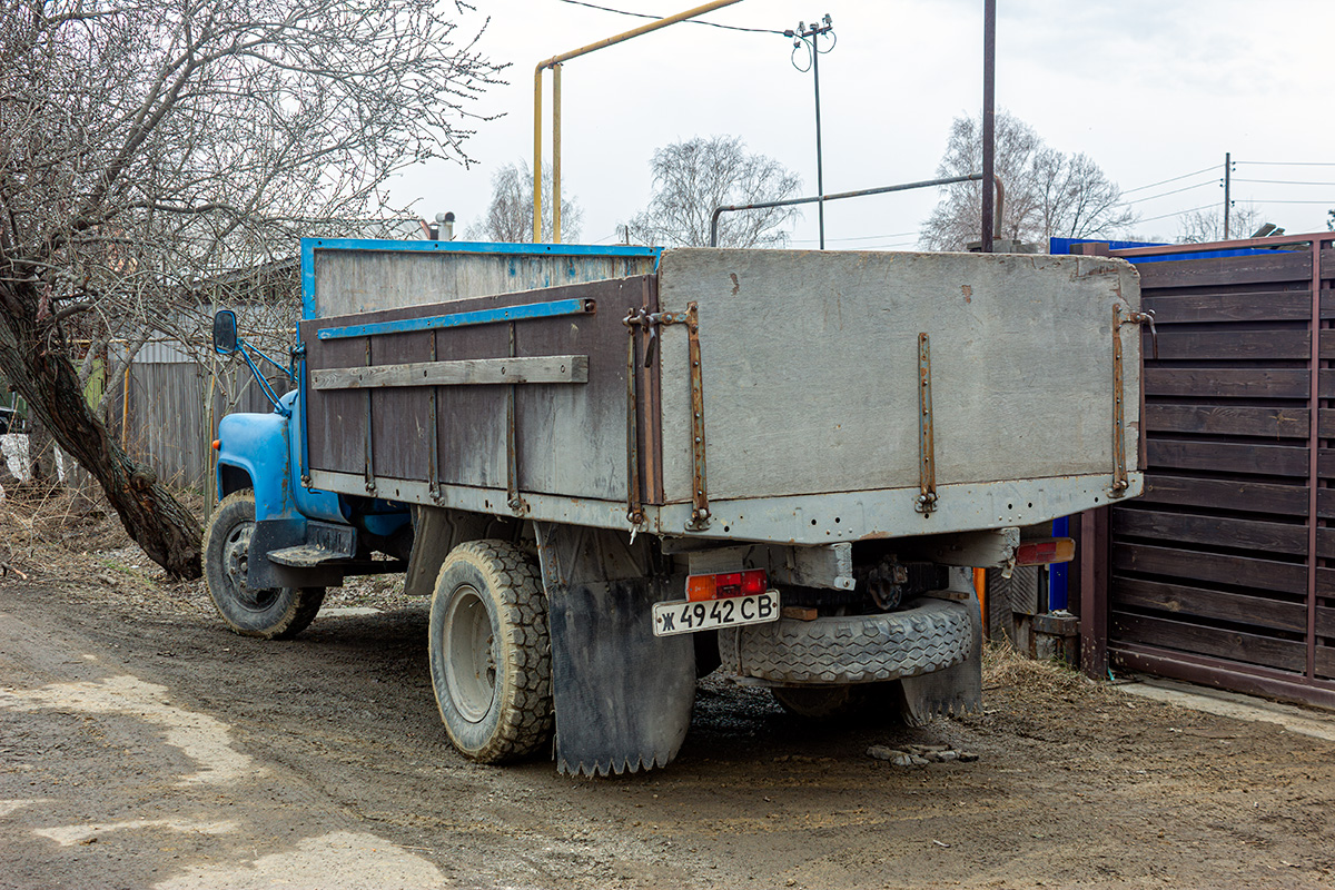 Свердловская область, № Ж 4942 СВ — ГАЗ-53-12