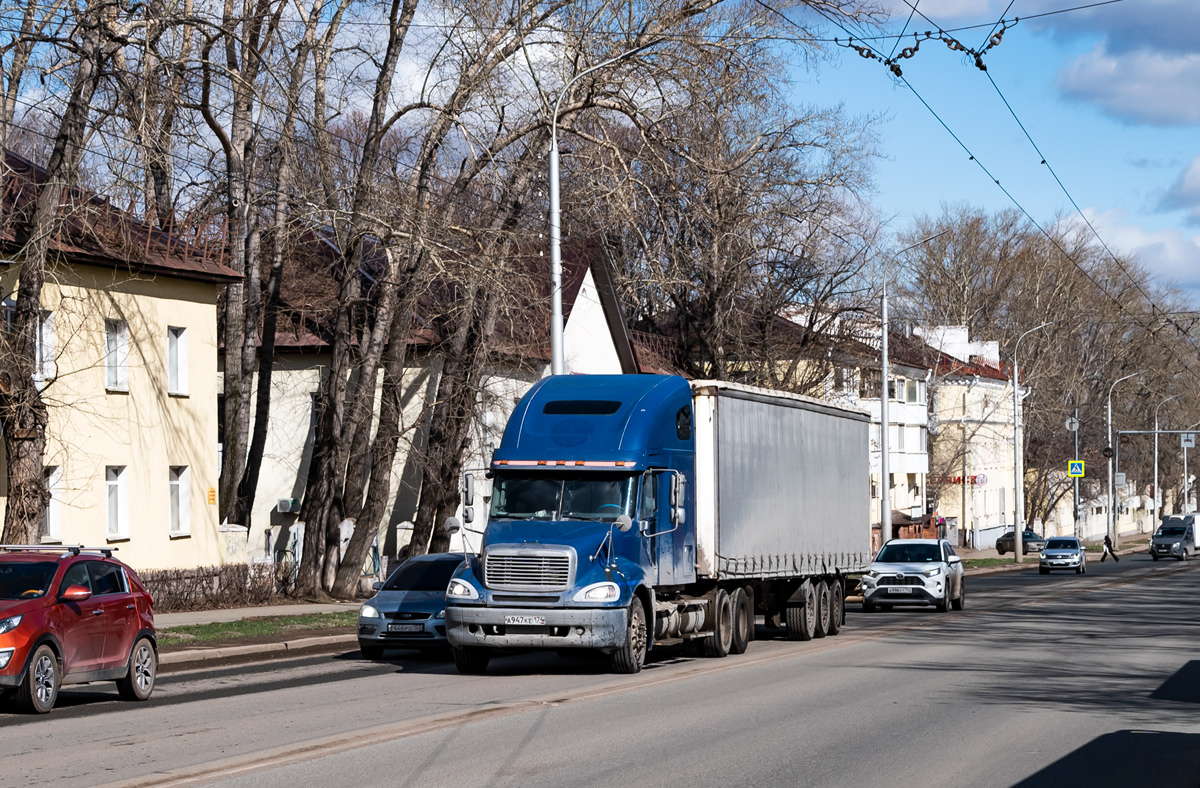 Башкортостан, № А 947 КЕ 174 — Freightliner Columbia