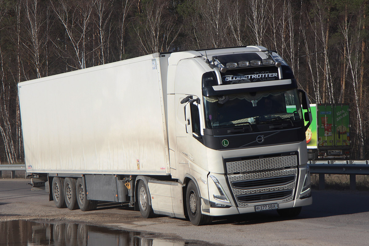 Узбекистан, № 30 177 SBA — Volvo ('2020) FH.500
