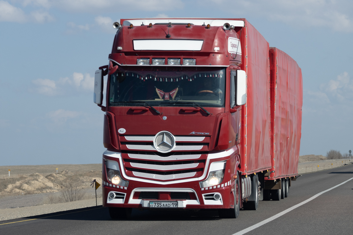 Жетысуская область, № 735 AAD 19 — Mercedes-Benz Actros ('2011) 1845