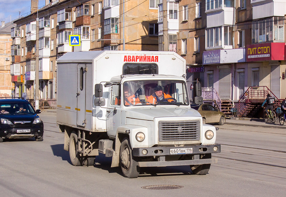 Свердловская область, № Е 601 ВК 196 — ГАЗ-3309
