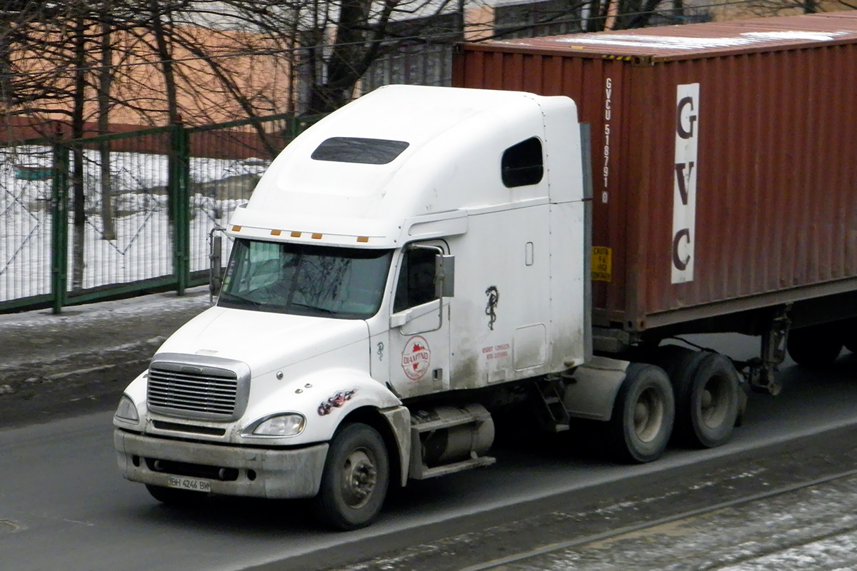 Одесская область, № ВН 4246 ВК — Freightliner Columbia