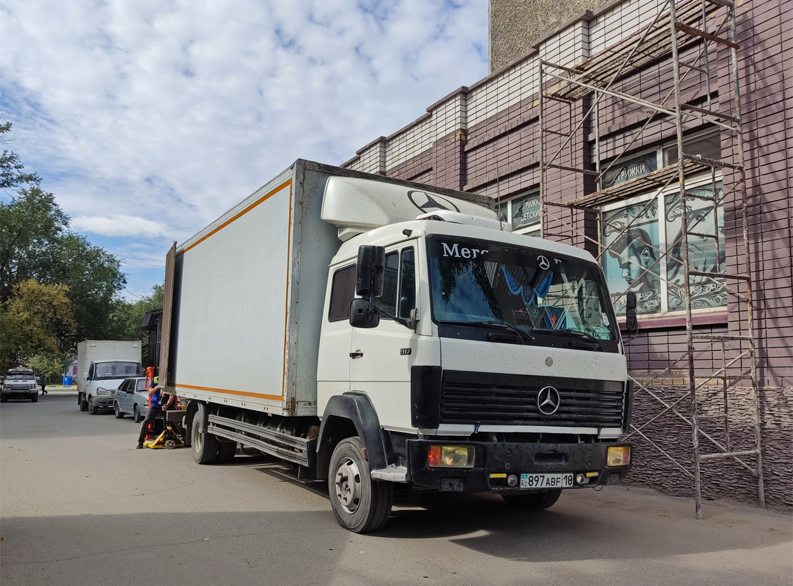 Абайская область, № 897 ABF 18 — Mercedes-Benz LK 917