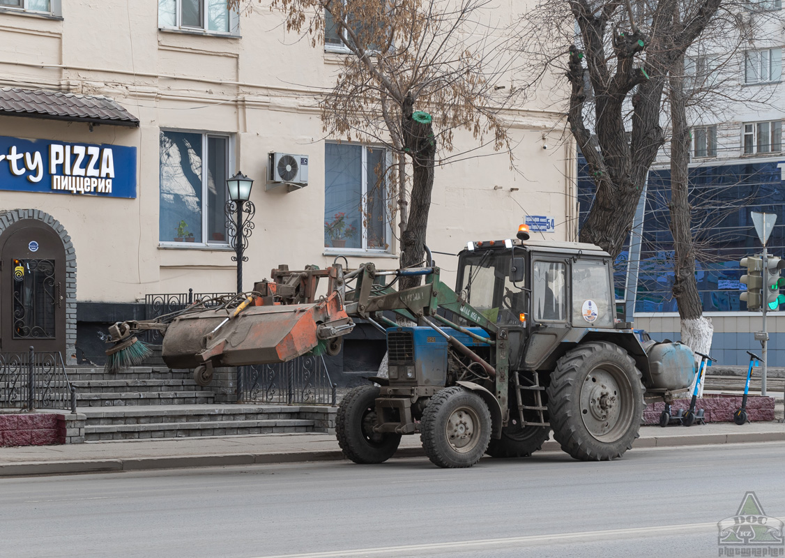 Павлодарская область, № 420 S AMD — Беларус-82.1