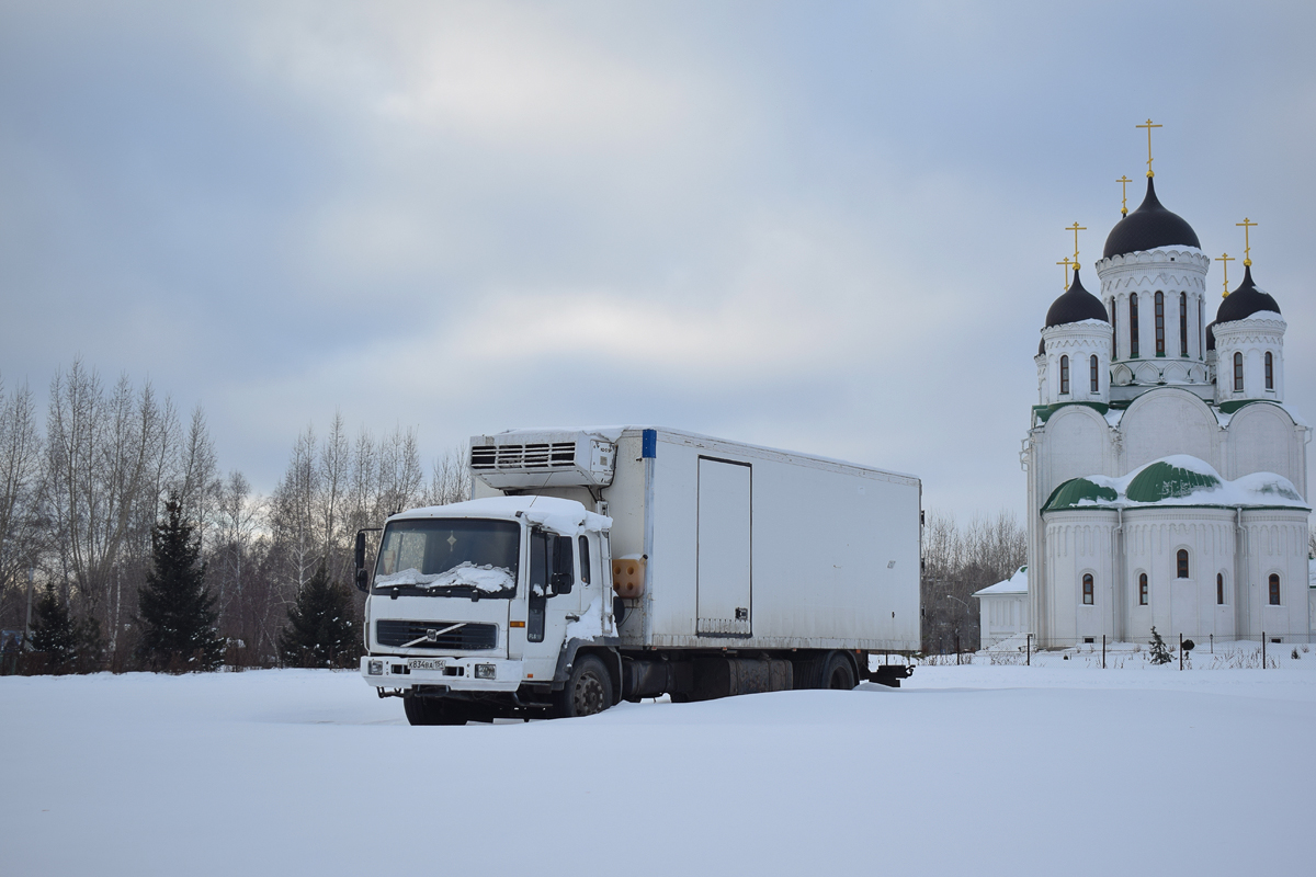 Новосибирская область, № К 834 ВА 154 — Volvo ('2001) FL