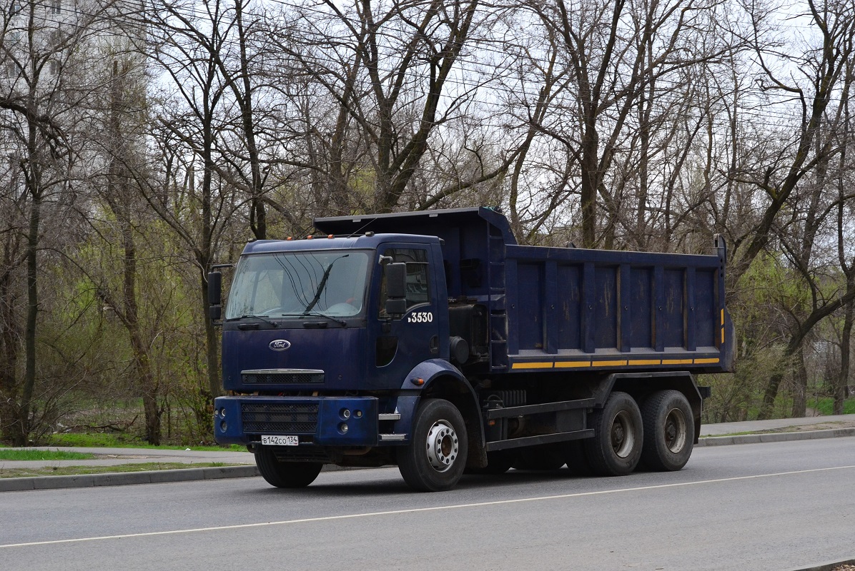 Волгоградская область, № В 142 СО 134 — Ford Cargo ('2003) 3530