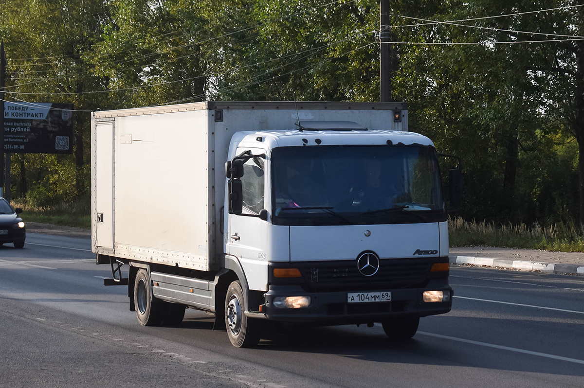 Тверская область, № А 104 ММ 69 — Mercedes-Benz Atego 918