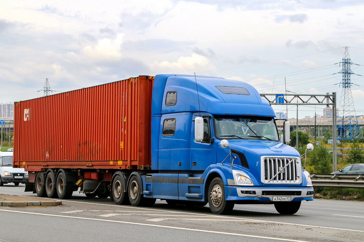 Кабардино-Балкария, № А 342 КК 07 — Volvo VNL780