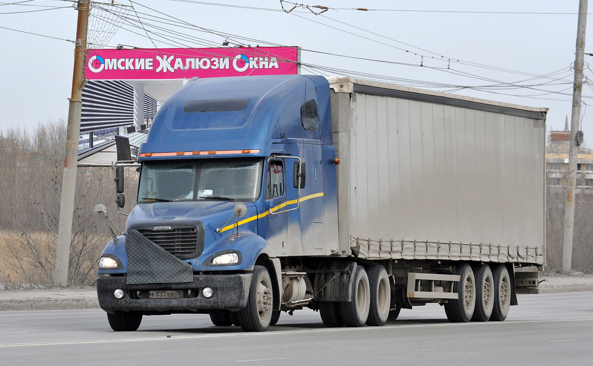 Омская область, № К 333 ЕВ 55 — Freightliner Columbia