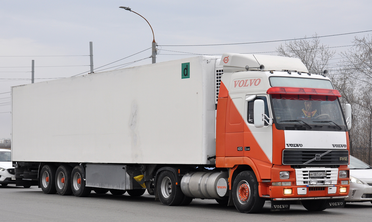 Омская область, № М 187 ОР 55 — Volvo ('1993) FH12.420