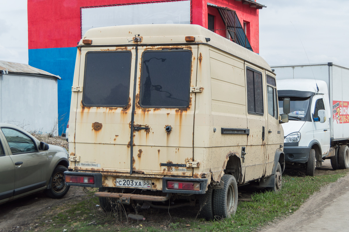 Пензенская область, № С 203 ХА 58 — Mercedes-Benz T2 ('1986) 508