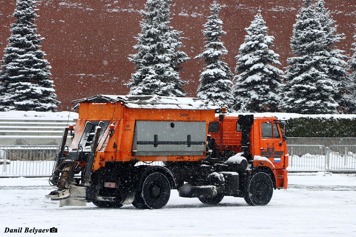 Москва, № В 815 ОО 777 — КамАЗ-53605-A4(23)