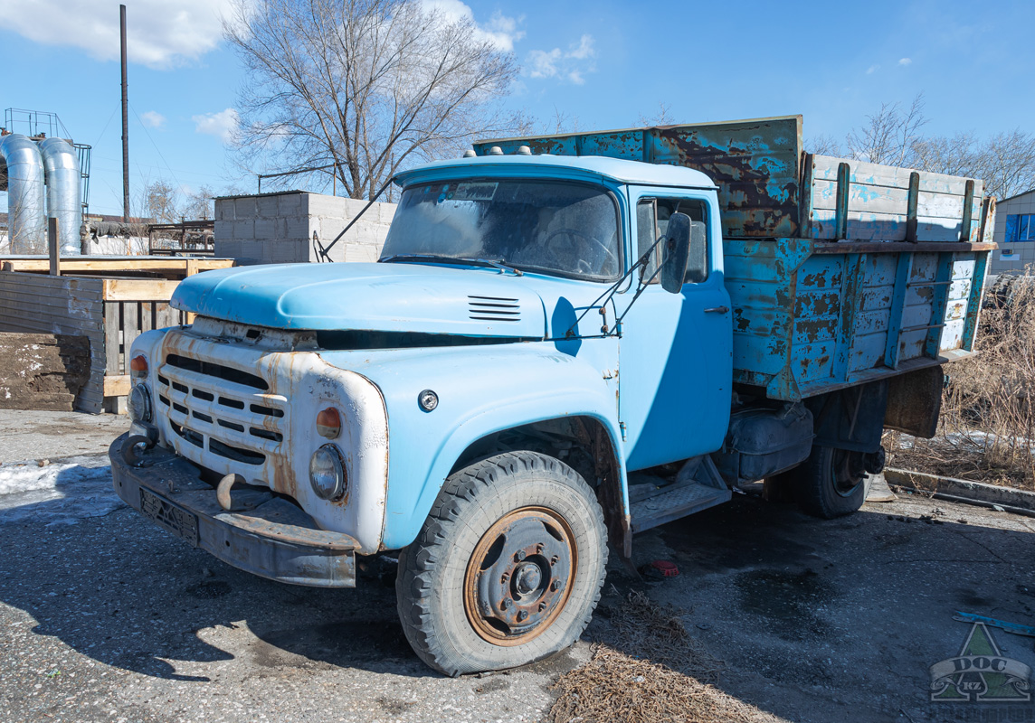 Павлодарская область, № S 592 UUM — ЗИЛ-495810