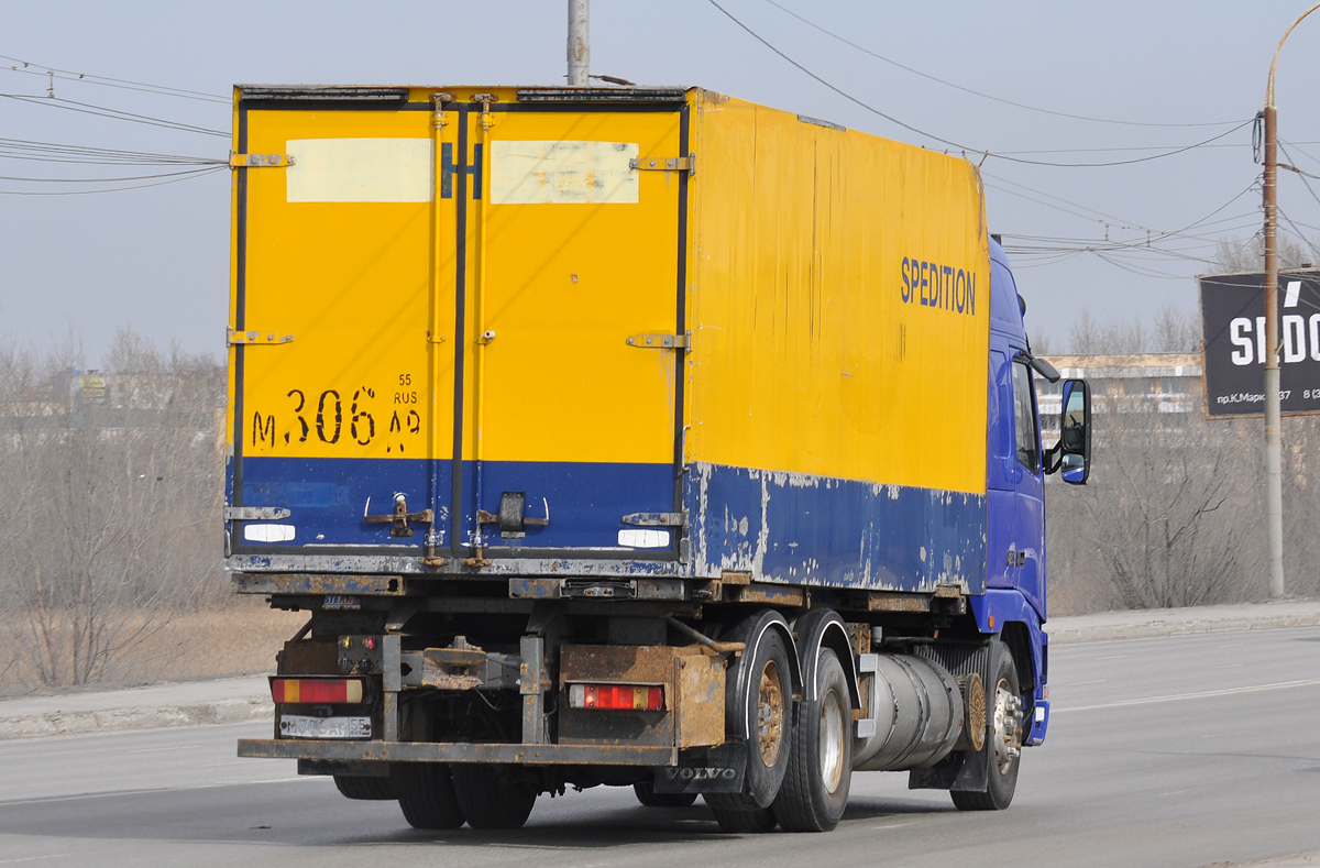Омская область, № М 306 АР 55 — Volvo ('1993) FH12.420