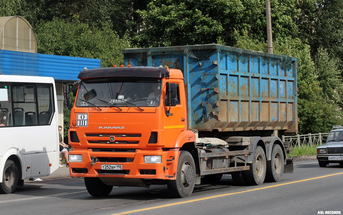 Санкт-Петербург, № Т 252 ВР 198 — КамАЗ-6520-53