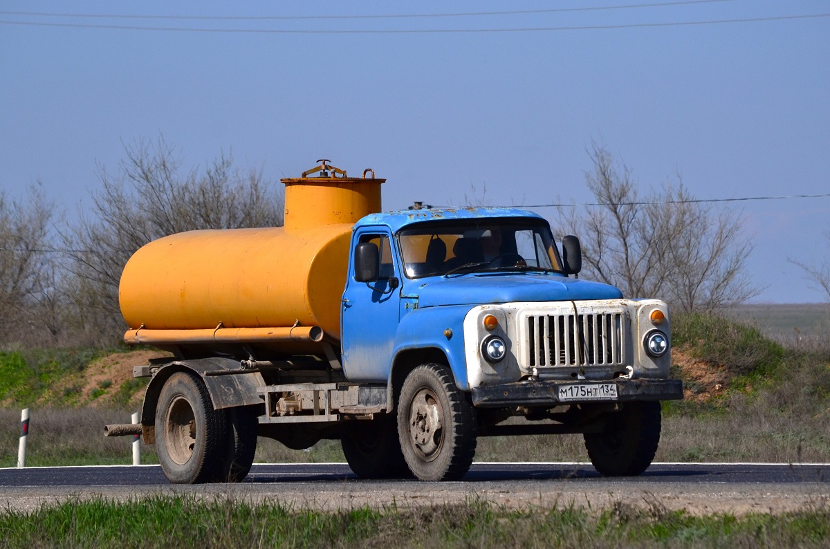Волгоградская область, № М 175 НТ 134 — ГАЗ-53-12
