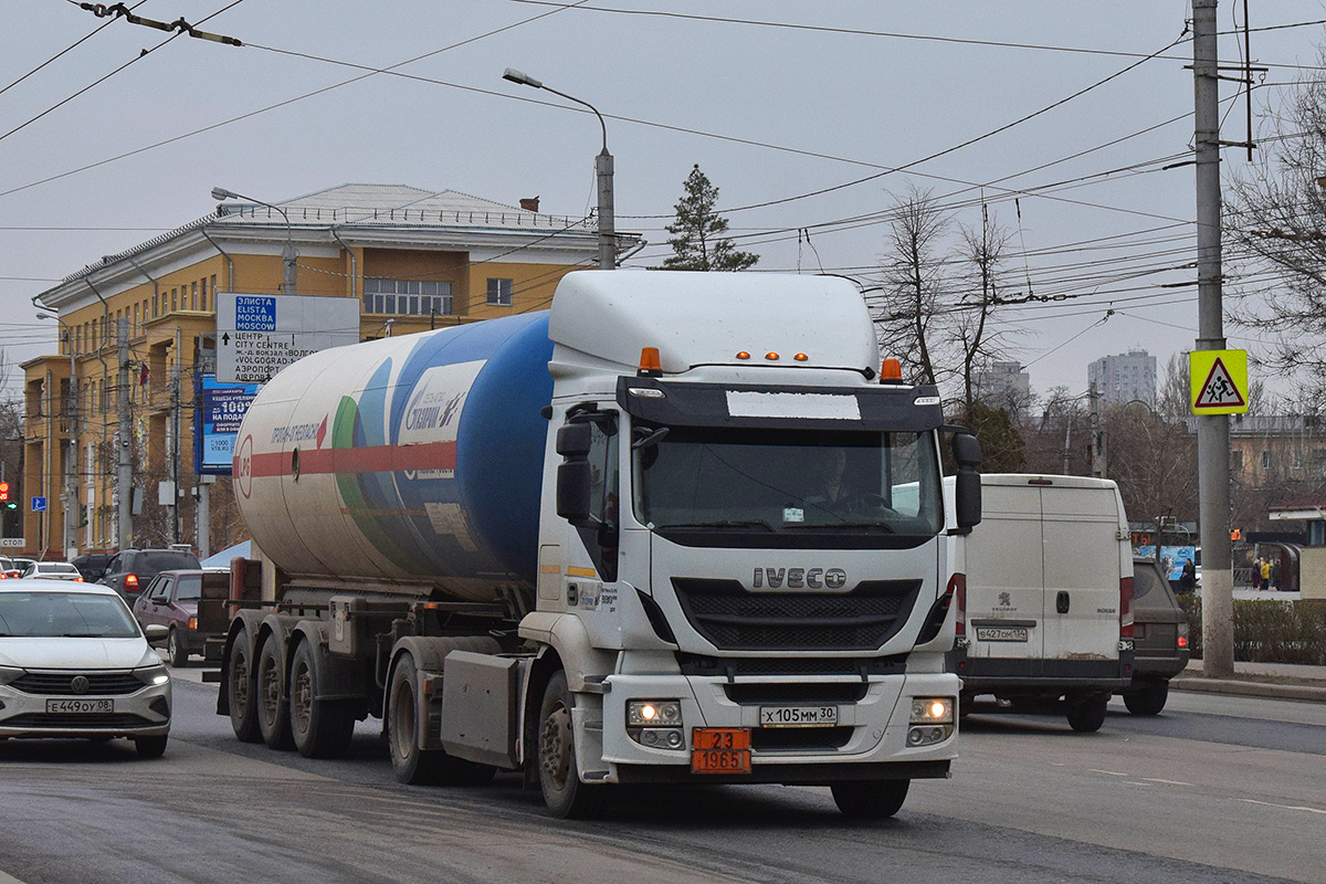 Астраханская область, № Х 105 ММ 30 — IVECO Stralis ('2012)
