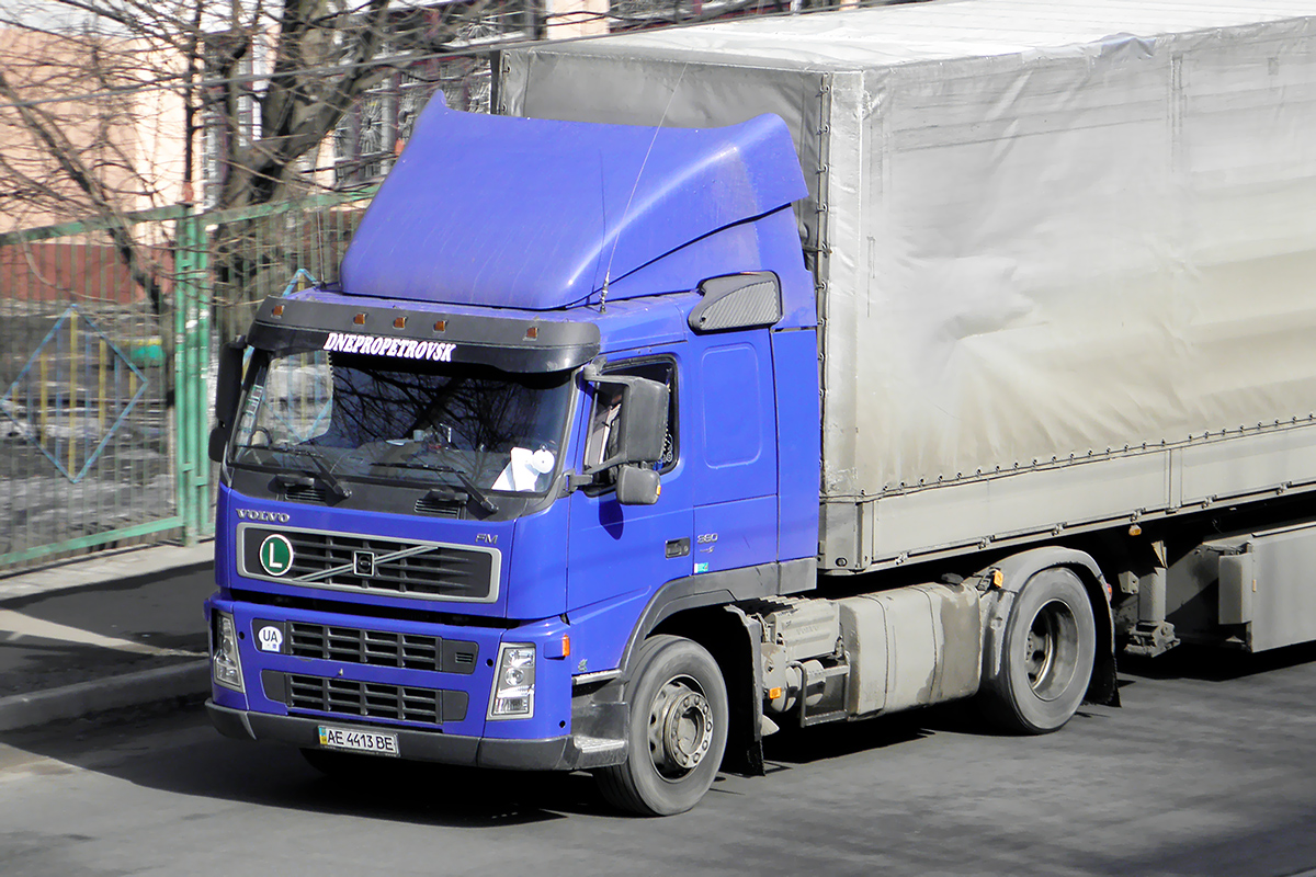 Днепропетровская область, № АЕ 4413 ВЕ — Volvo ('2002) FM9