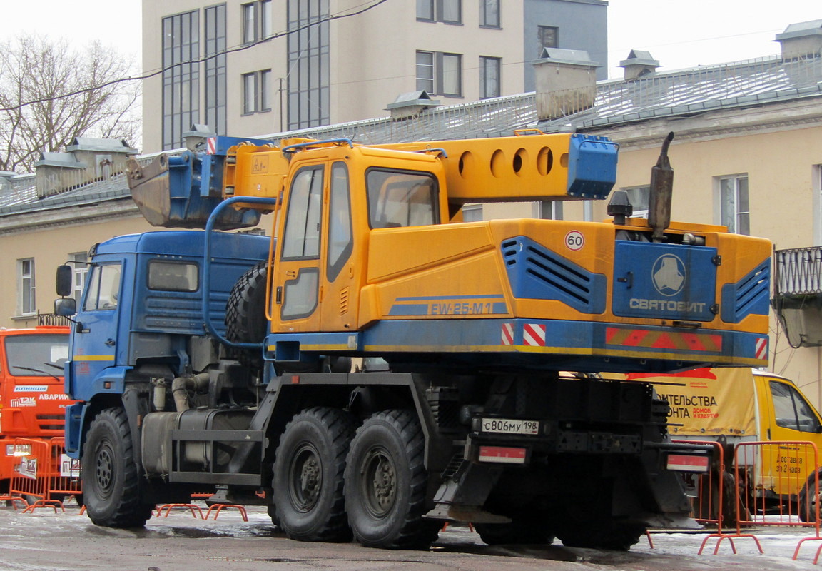 Санкт-Петербург, № С 806 МУ 198 — КамАЗ-43118-50