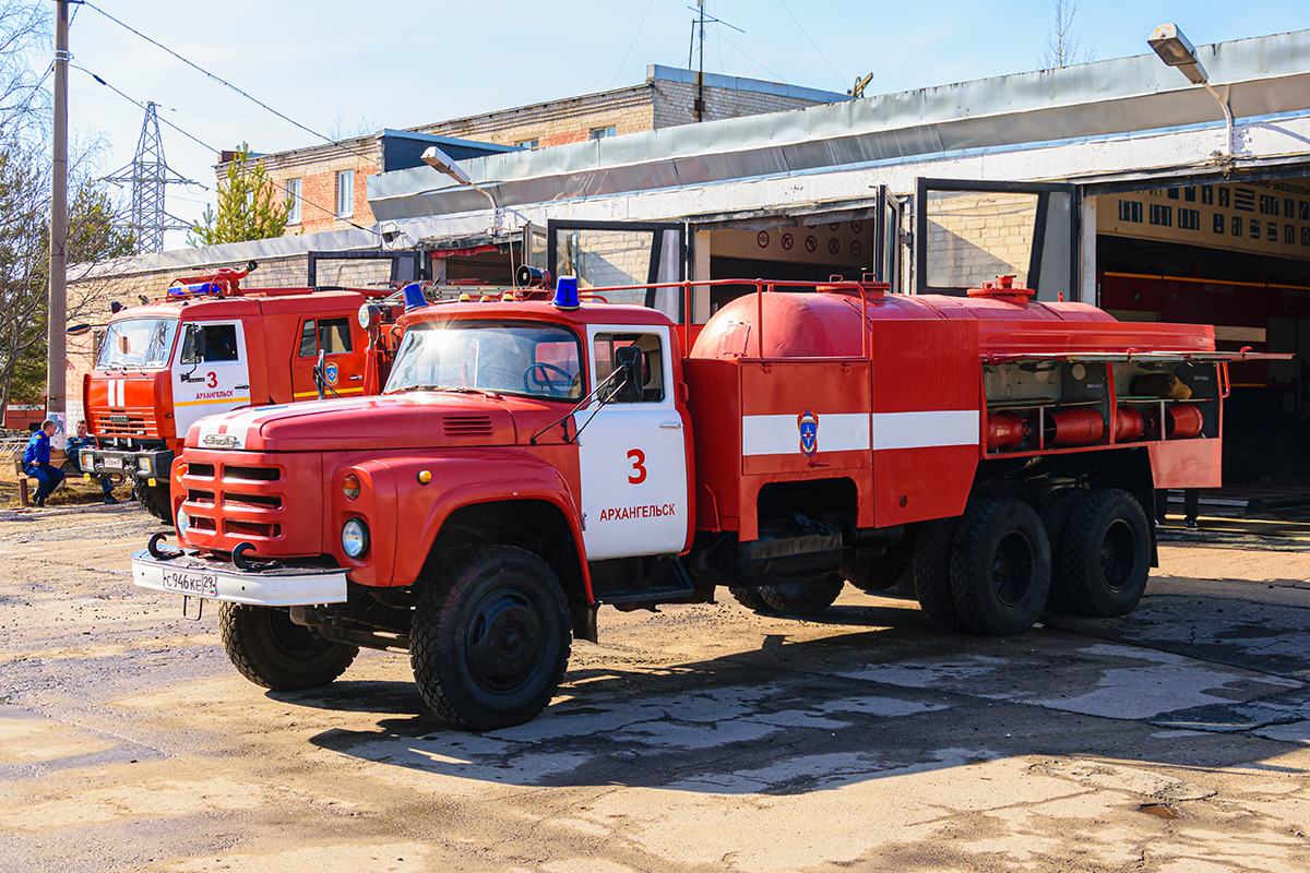 Архангельская область, № С 946 КЕ 29 — ЗИЛ-133ГЯ