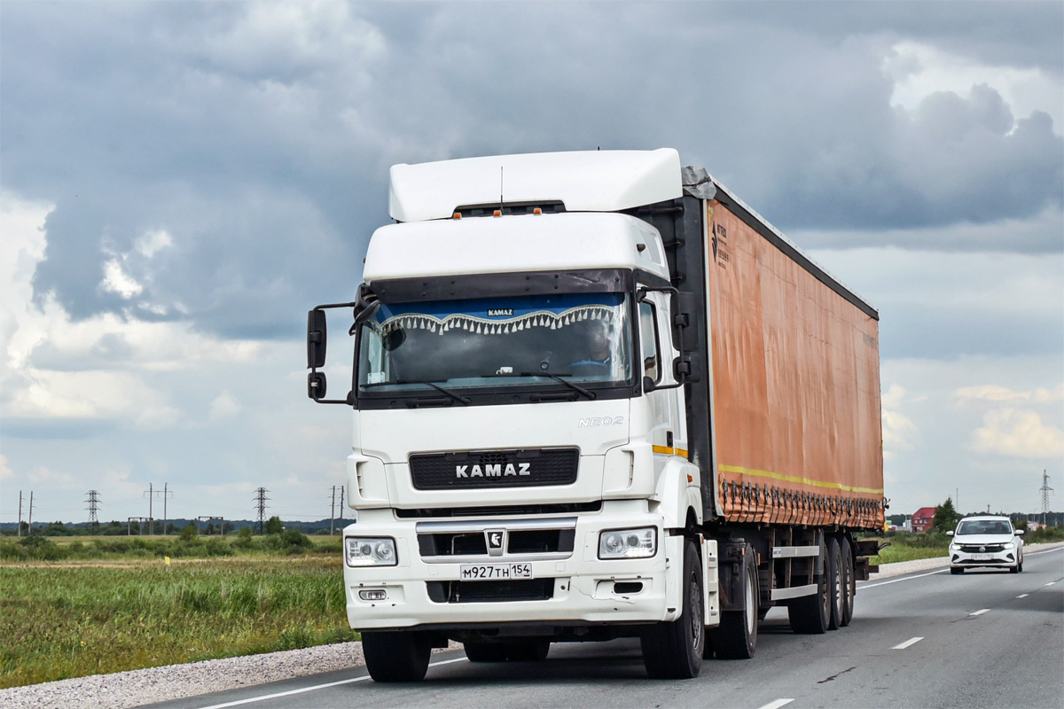 Новосибирская область, № М 927 ТН 154 — КамАЗ-5490-S5(87)