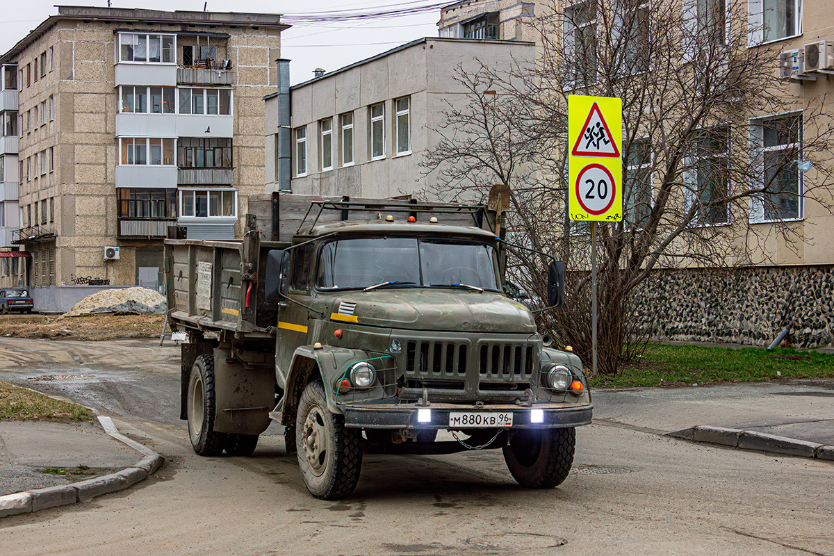 Свердловская область, № М 880 КВ 96 — ЗИЛ-495710