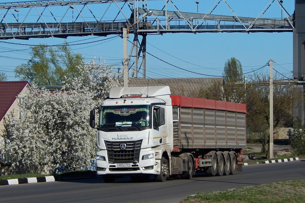 Ростовская область, № Т 997 ЕУ 761 — КамАЗ-54902-B5