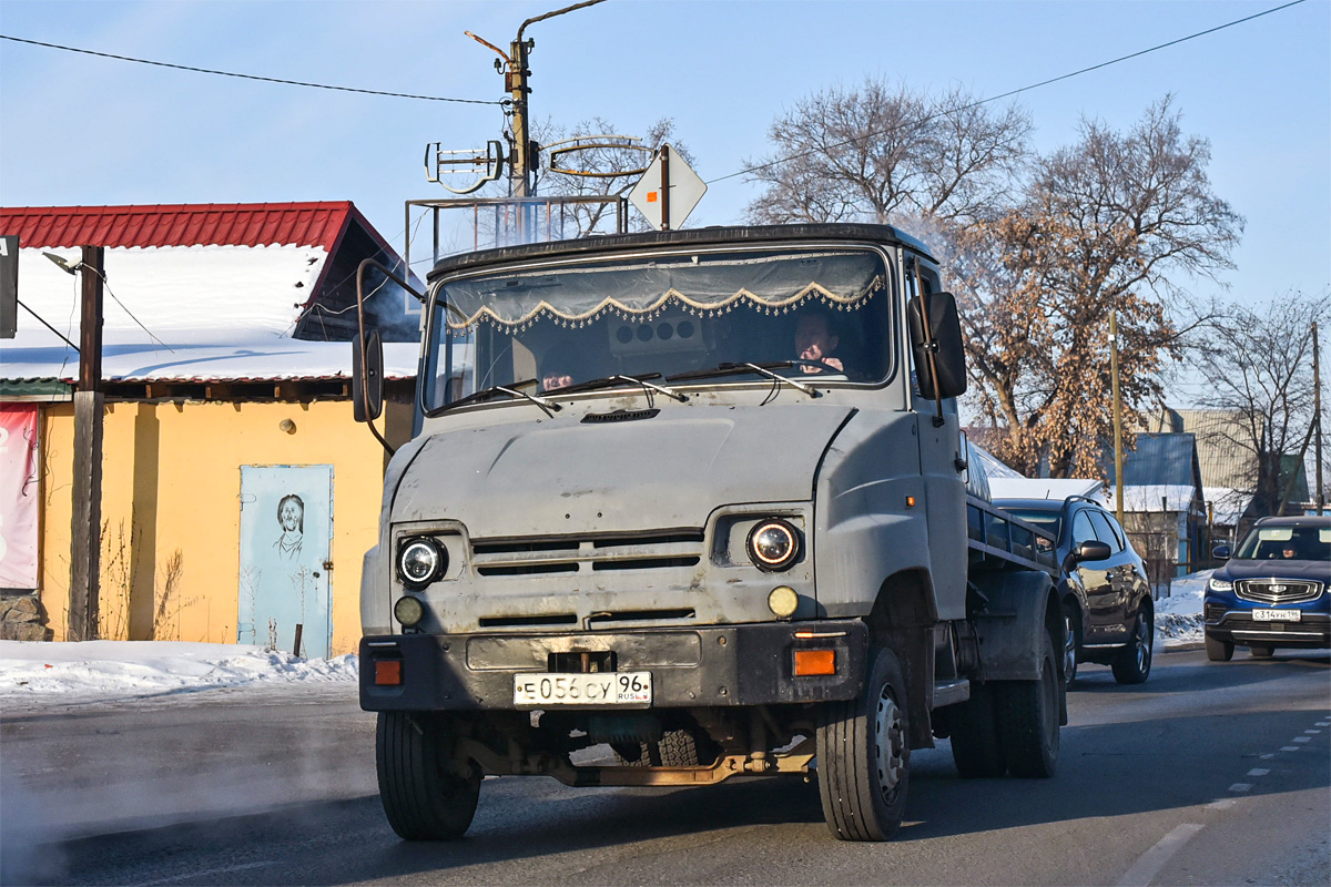 Свердловская область, № Е 056 СУ 96 — ЗИЛ-5301БО "Бычок"