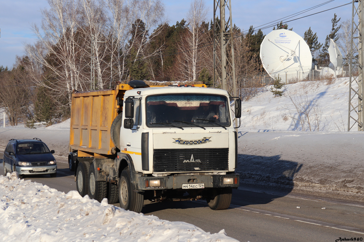 Красноярский край, № М 414 ЕС 124 — МАЗ-5516A5
