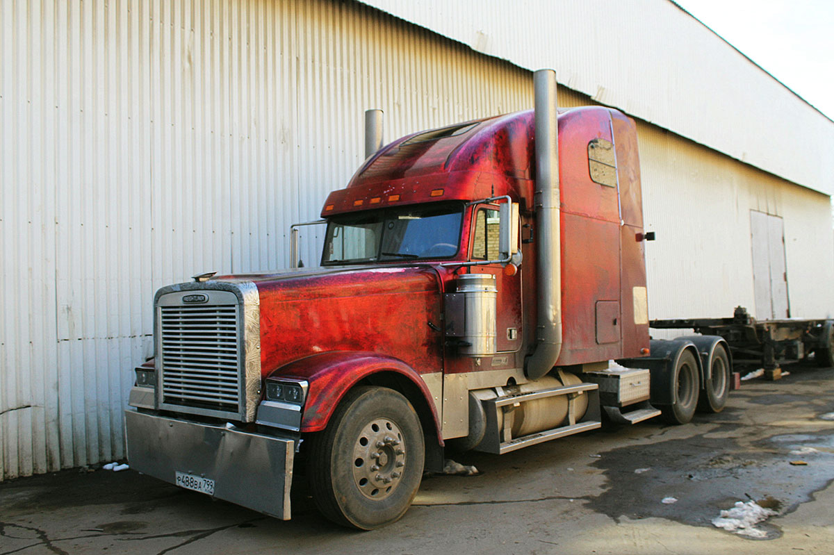 Москва, № Р 488 ВА 799 — Freightliner FLD 132 Classic XL