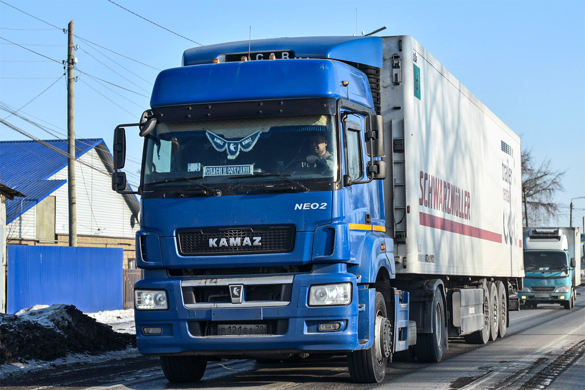 Томская область, № Р 121 ЕА 70 — КамАЗ-5490-S5(87)