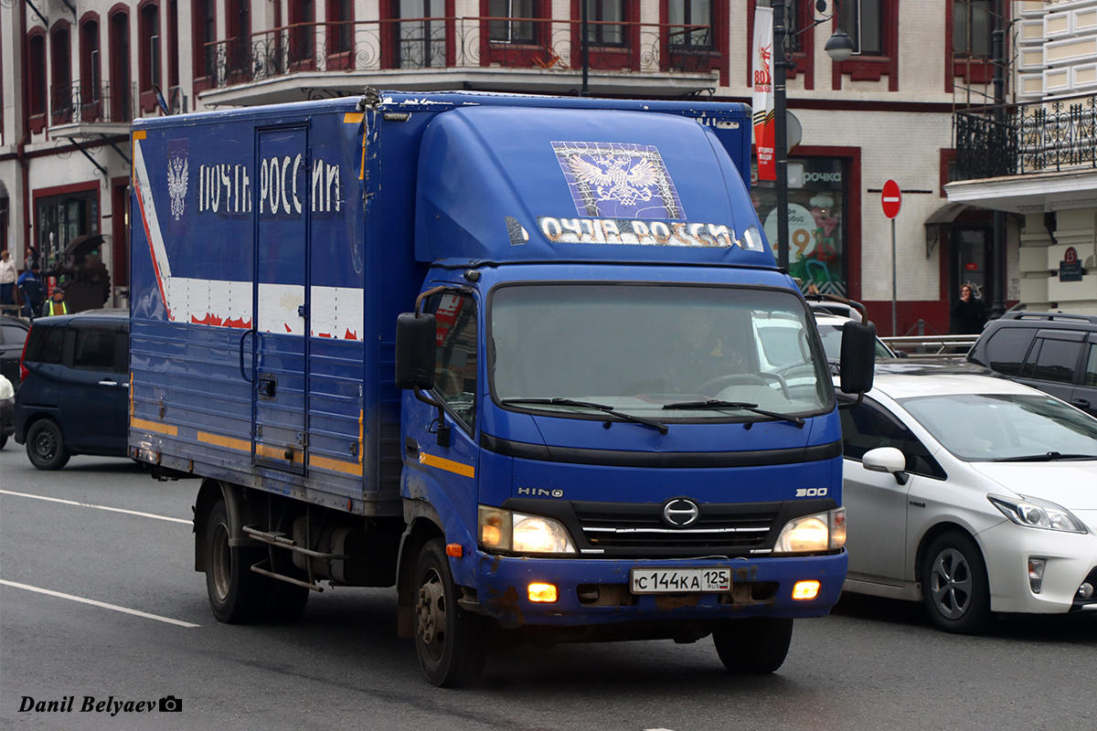 Приморский край, № С 144 КА 125 — Hino 300