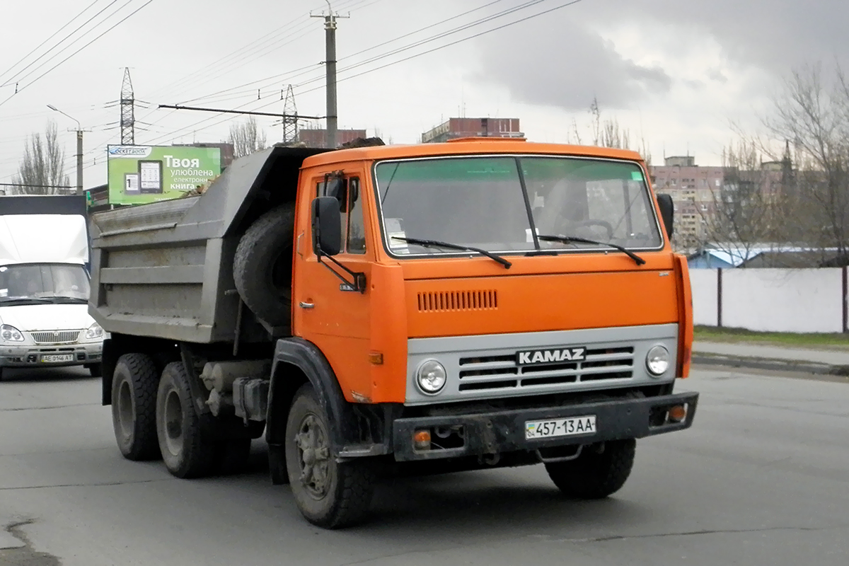 Днепропетровская область, № 457-13 АА — КамАЗ-5511