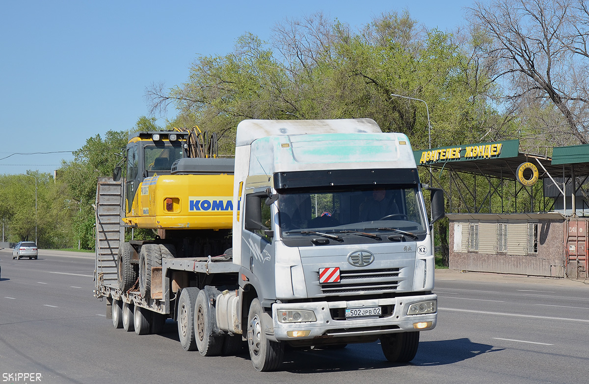Алматы, № 502 JPB 02 — FAW J5 CA4252