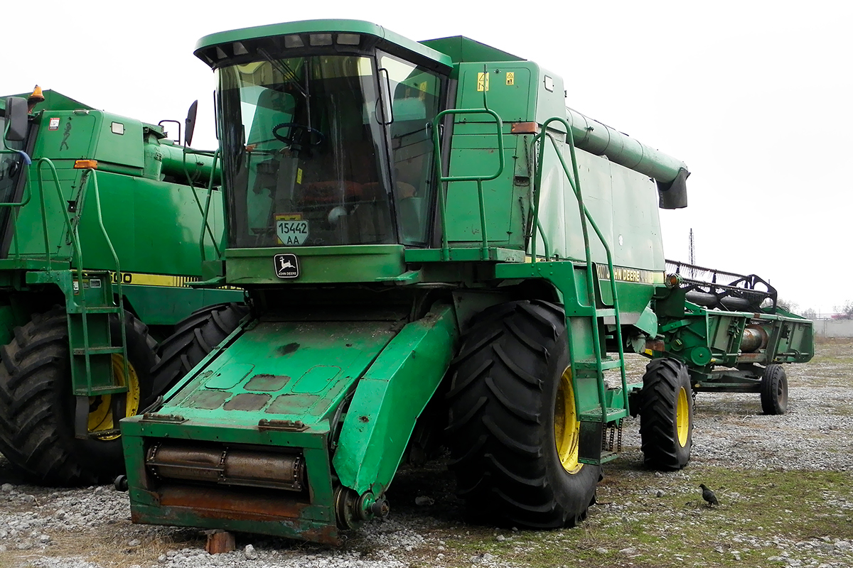Днепропетровская область, № 15442 АА — John Deere (общая модель)