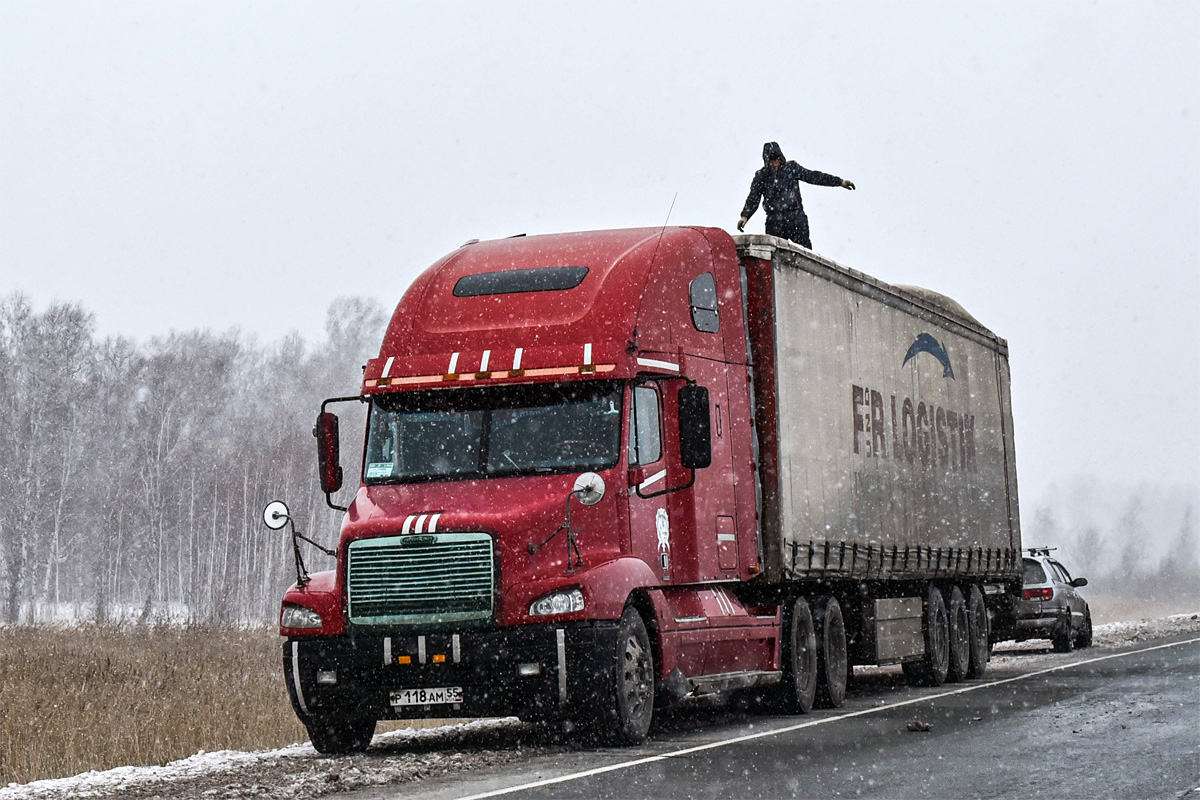 Омская область, № Р 118 АМ 55 — Freightliner Century Class